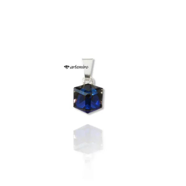 Zawieszka z kryształkiem Swarovski Crystals kostka Bermuda Blue